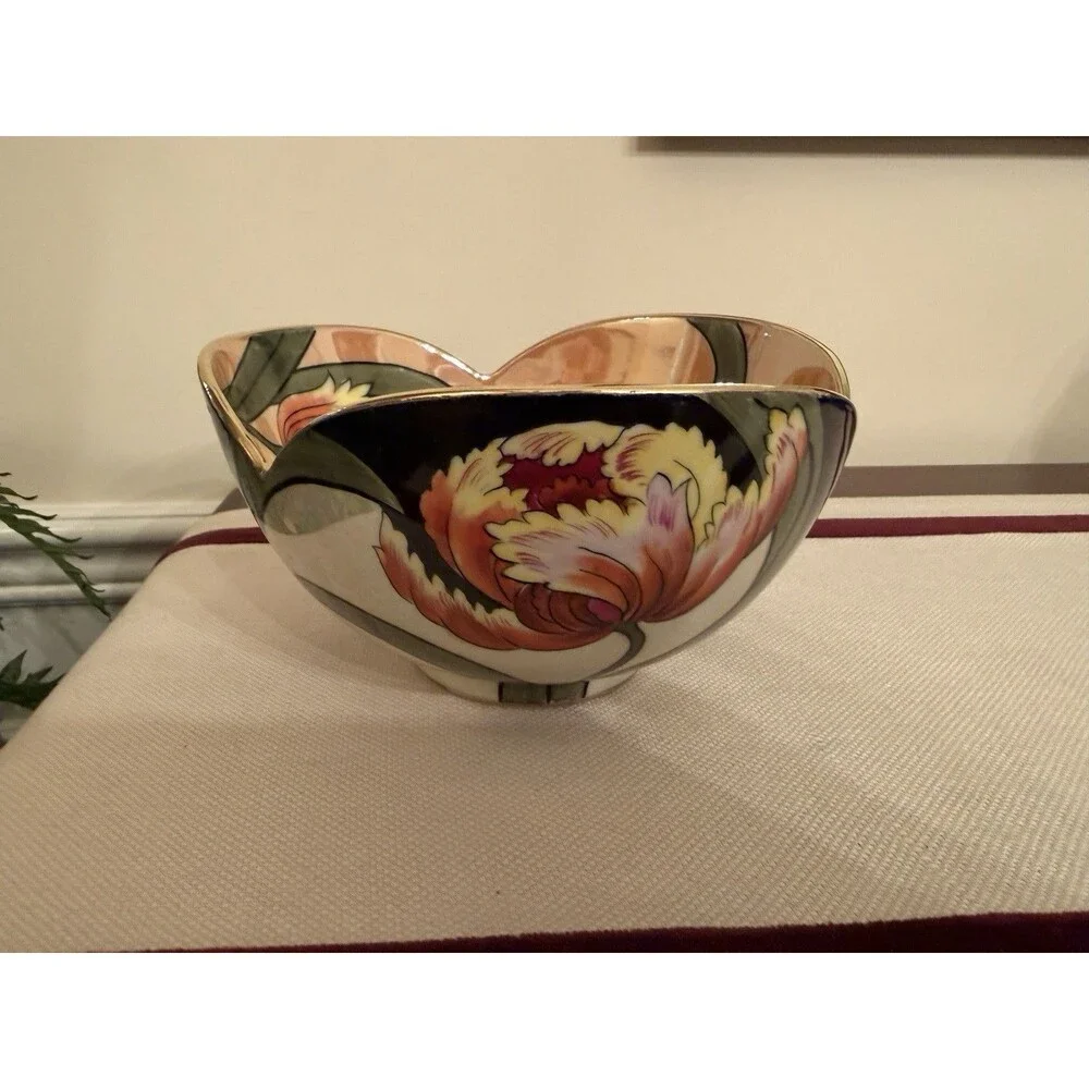 VTG Noritake Lusterware Bowl w/ Iridescent Peach Interior Painted Floral Motifs.